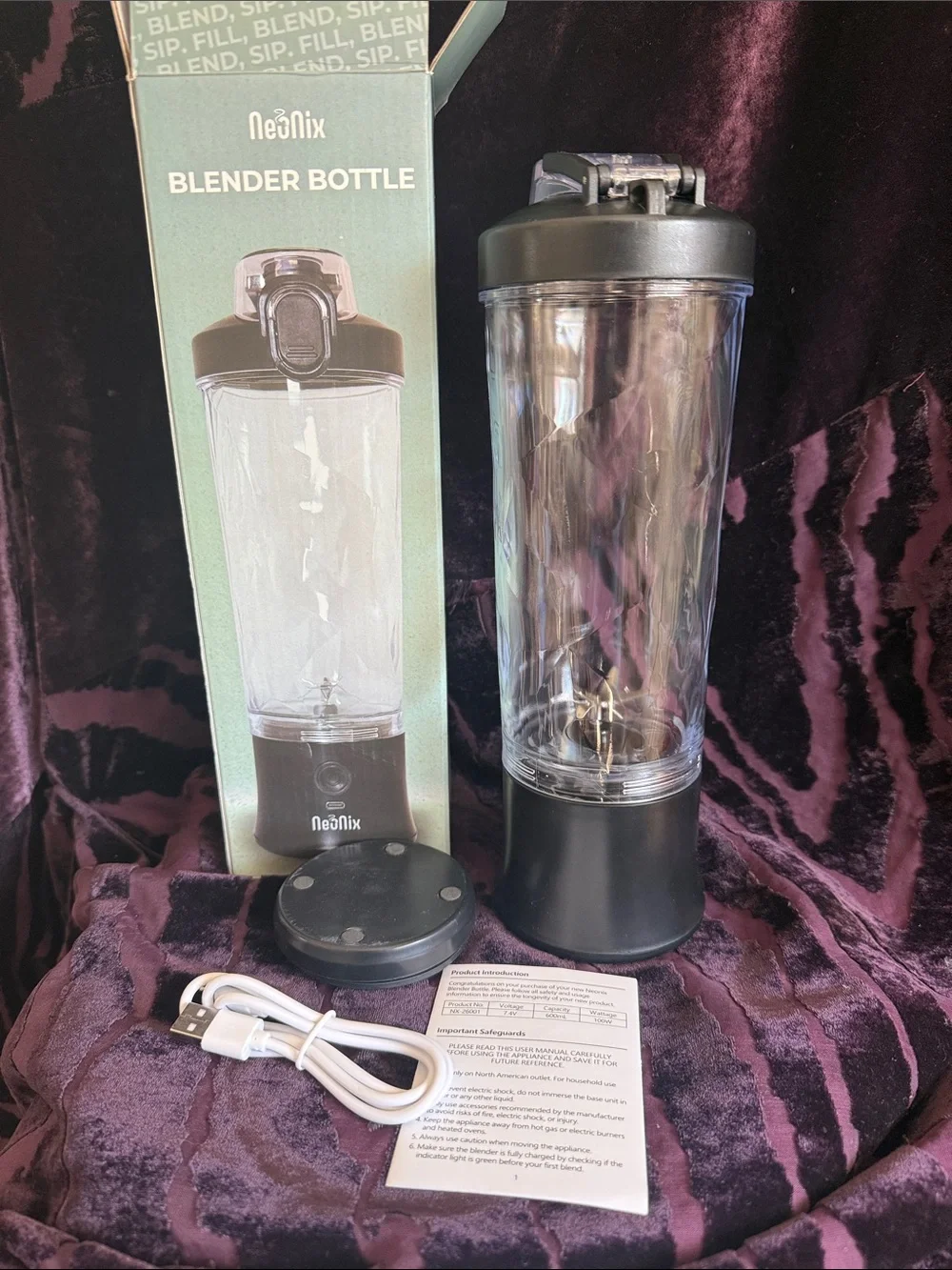 Portable Blender Bottle - Personal Smoothie Maker/colorful LED lights a